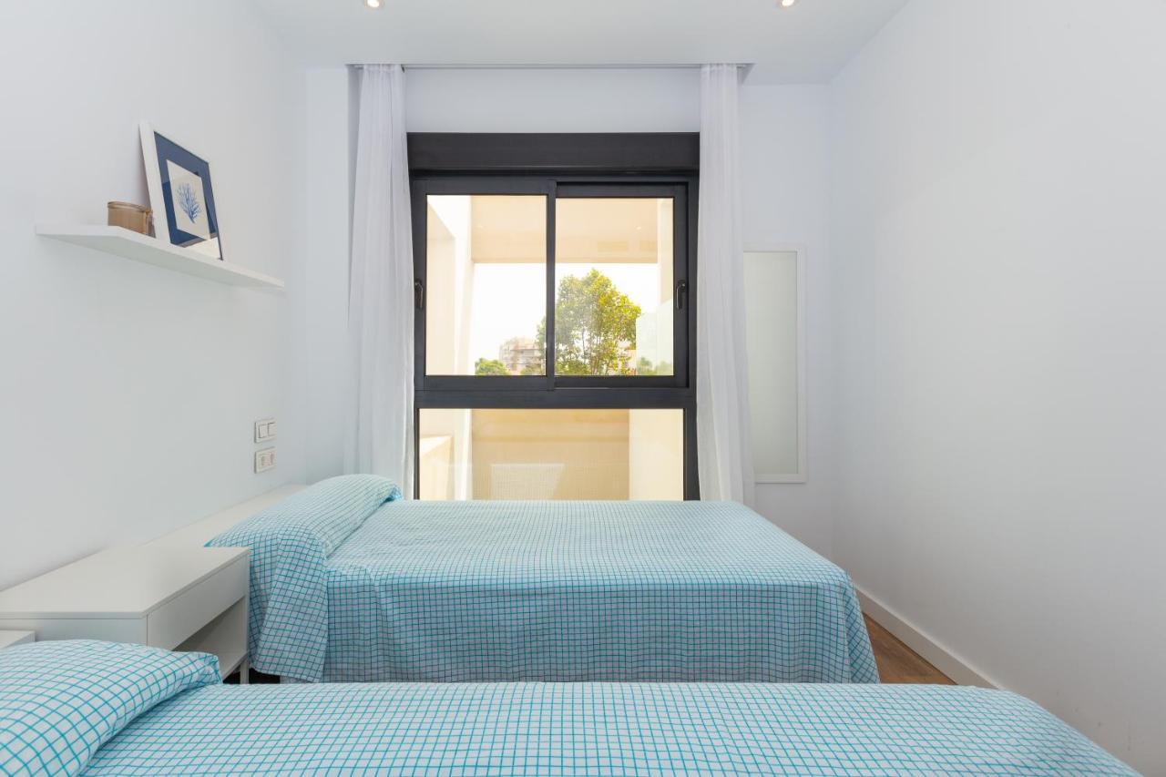 Terraza Del Mar: Apartamento Con Terraza Y Piscina Apartment ตอร์เรโมลิโนส ภายนอก รูปภาพ
